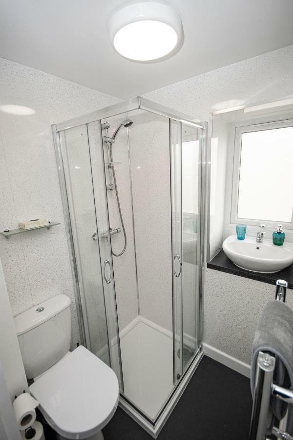 Wheal Wellington - Gorgeous Ensuite Bedrooms With Access To A Beautiful Shared Kitchen In A Lovingly Renovated Property Camborne Exterior foto